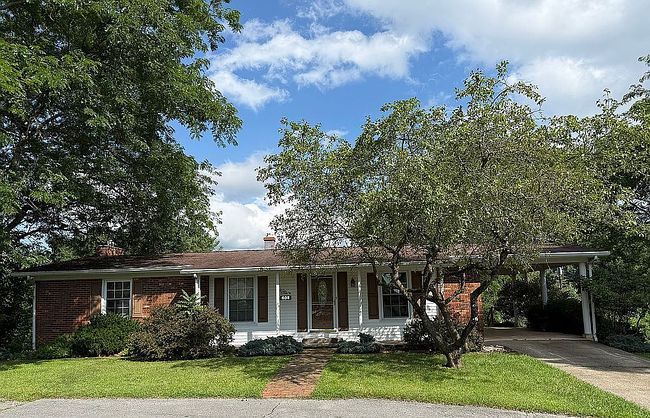 Photo of 602 Lincoln St, Summersville, WV
