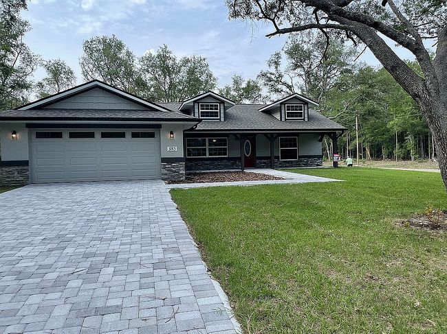 Photo of 385 E Gamewell Ln, Citrus Springs, FL