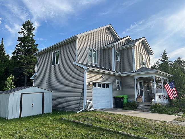 Photo of 640 W Spring St, Saint Ignace, MI