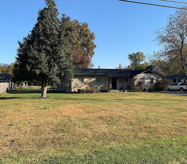 Image of 400 Eastview Dr