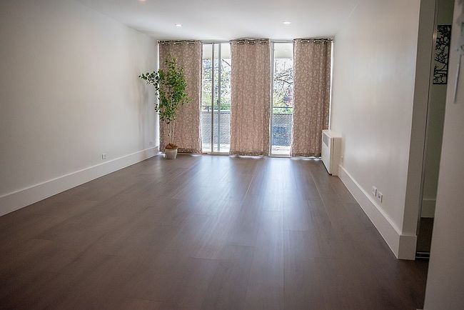 Photo of 1200 Vine St Apt 2A, Denver, CO