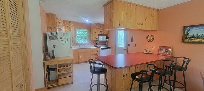 Additional photo 2 of property located at 16 Akkoul Dr