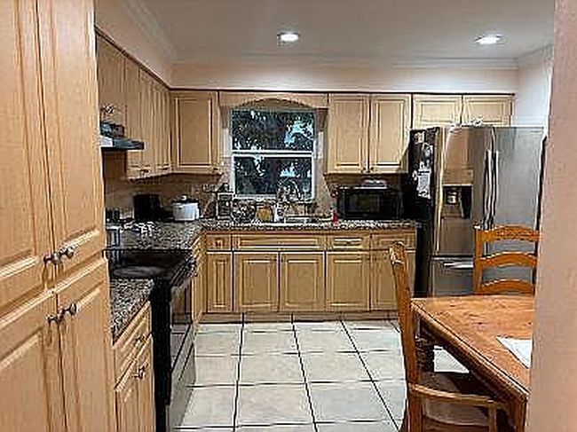 Photo of 9835 Sw 85th St, Miami, FL