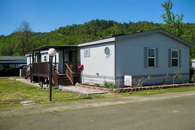 110 Willamina Ln, Roseburg, OR