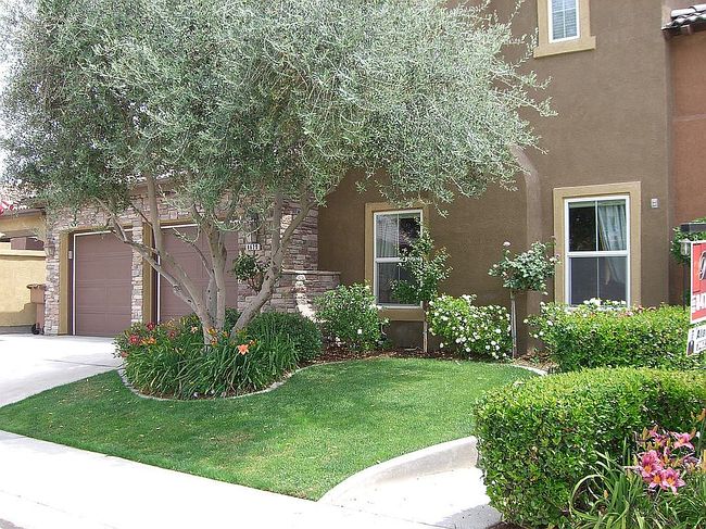 Photo of 8629 Lago Di Como Ln, Bakersfield, CA