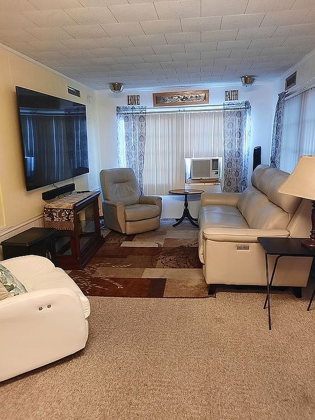 Image of 4 Palm Pl