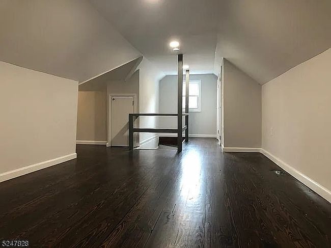 Photo of 29 Stansfield Pl, North Haledon, NJ