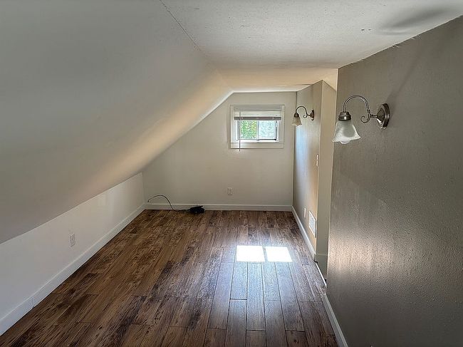 Image of 109 N Linn St