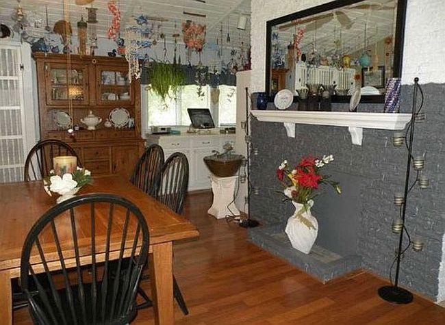 Photo of 364 Raintree Dr, Eddyville, KY