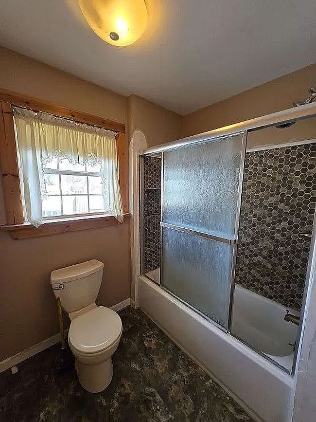 Preview of property located at 72 Beach St