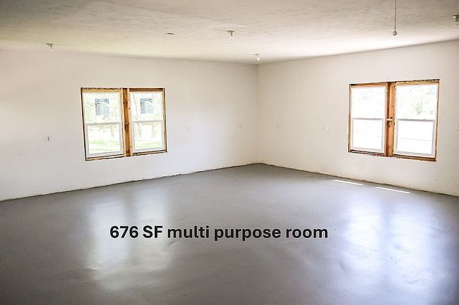 Image of 212 E Welch St