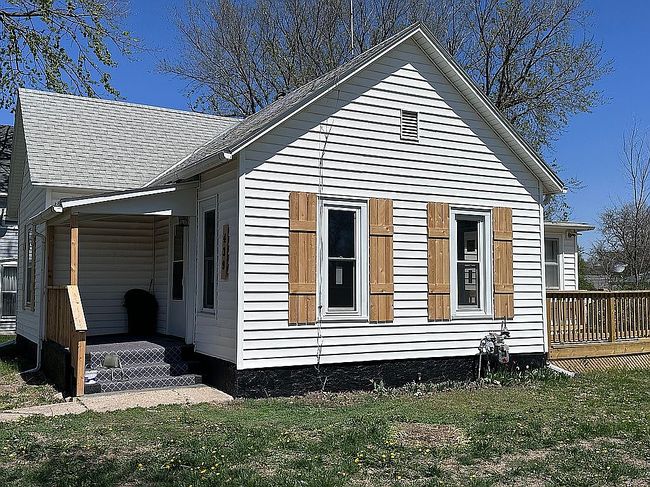 Image of 439 S 10th St