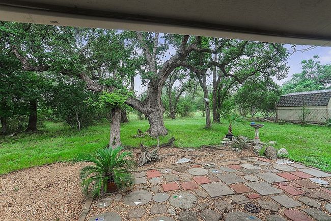 Additional photo 3 of property located at 705 Wagon Wheel Trl