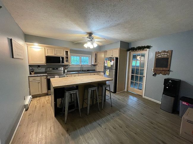 Additional photo 3 of property located at 3507 5th St