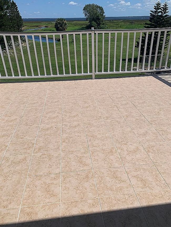 Image of 3480 Lakeshore Blvd