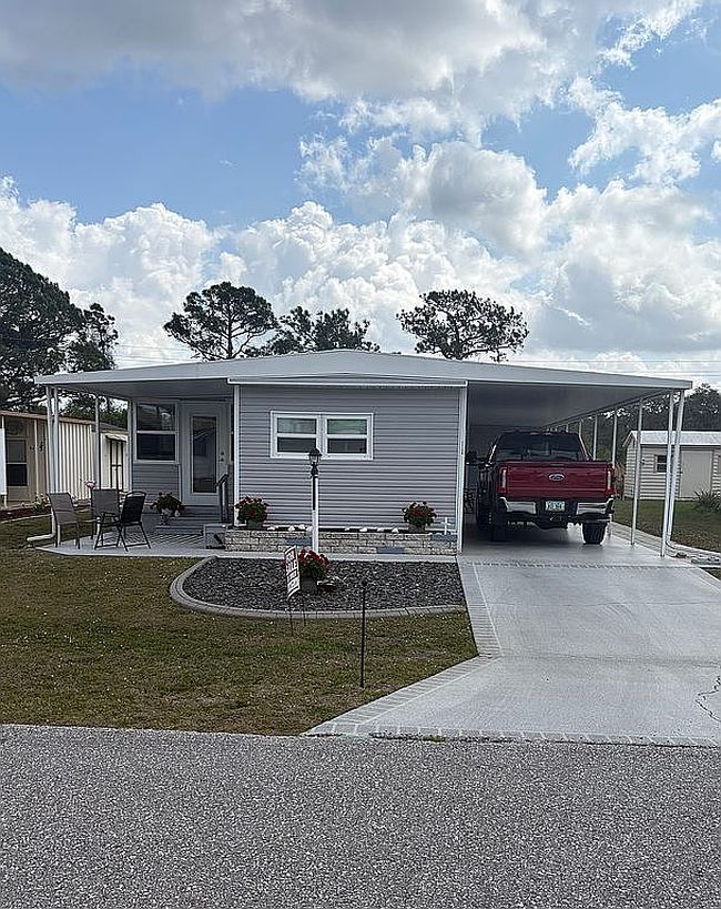 Image of 2736 Roger St