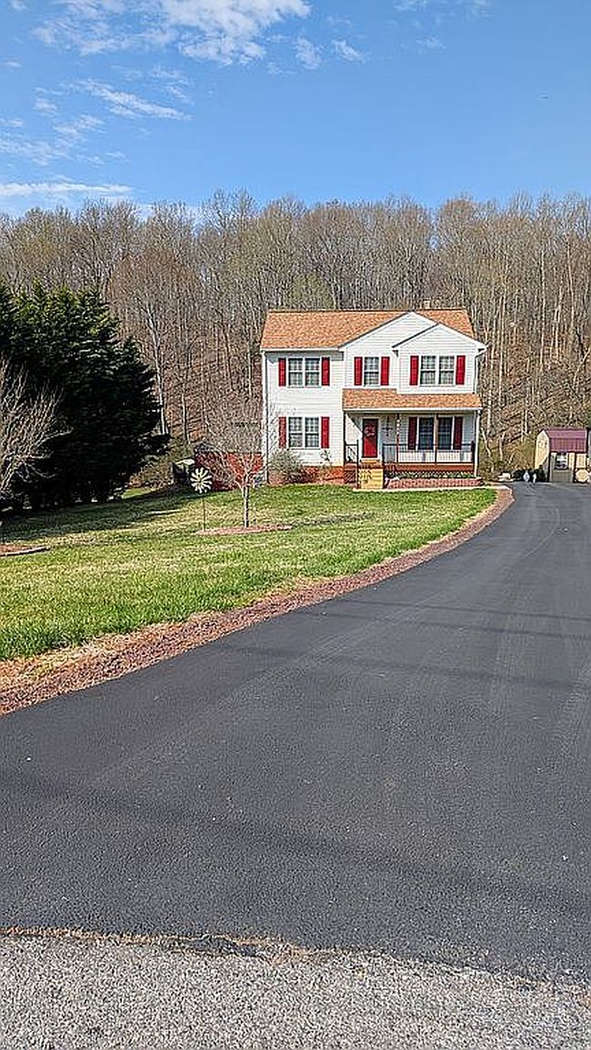 Image of 1017 Pokeys Creek Rd