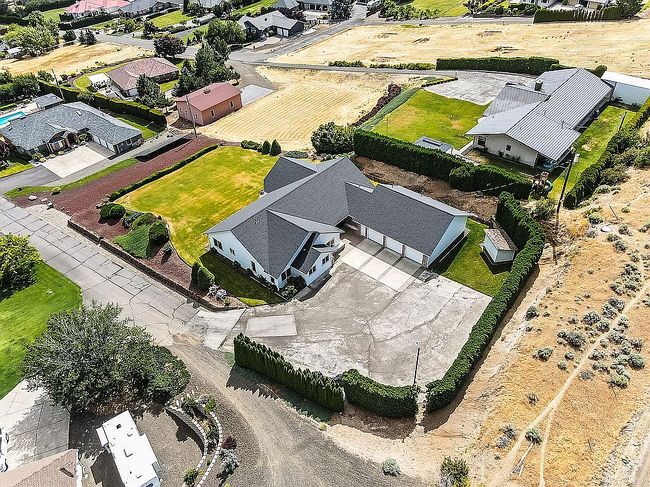 Photo of 310 N 99th Ave, Yakima, WA