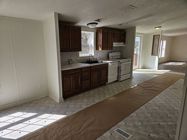 Image of 655 S Washington St