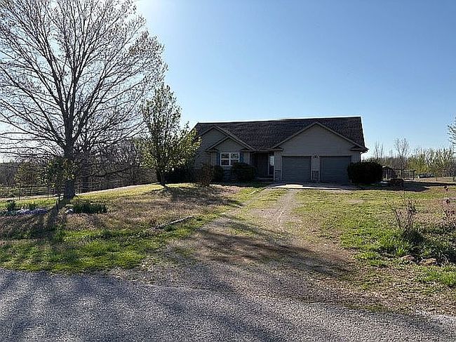 Preview of property located at 21059 Lawrence #2072