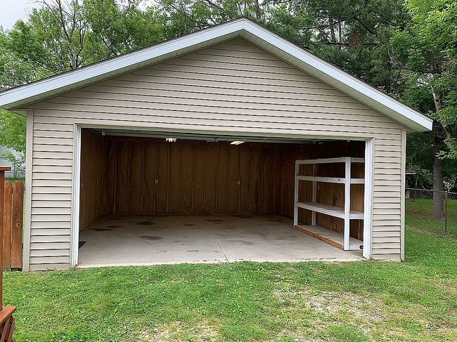 Photo of 7073 Allegan Dr, Davison, MI