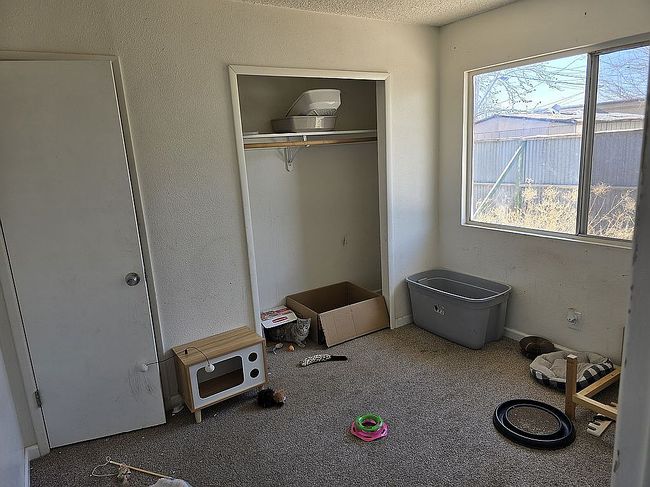 Image of 3158 E Packard Ave