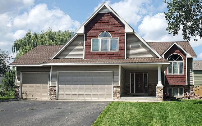 Photo of 7970 Hartig Cir Ne, Spring Lake Park, MN