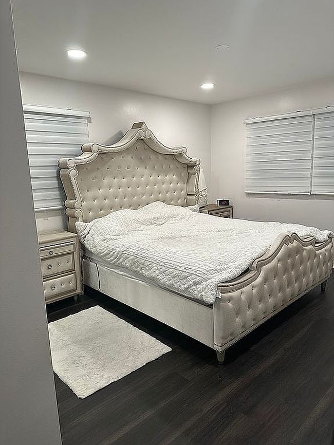 Preview of property located at 8654 N Oketo Ave
