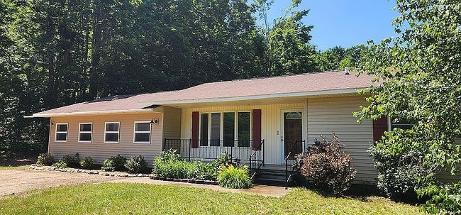 Photo of 3065 Pleasant Valley Rd, Boyne City, MI