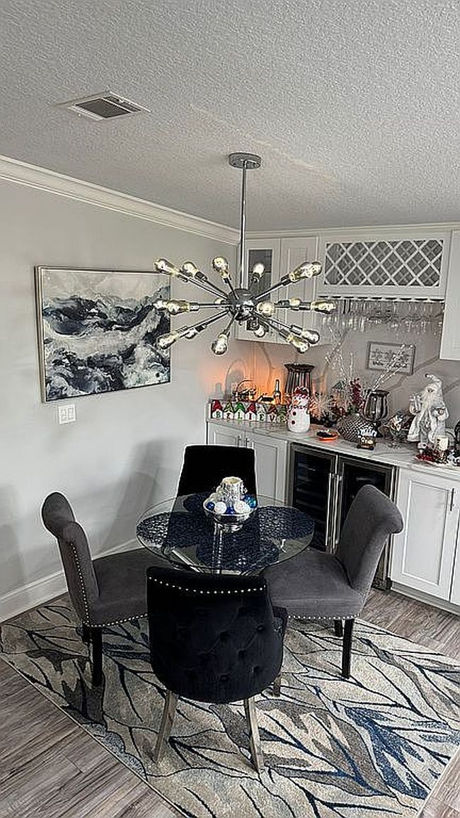 Image of 837 Royal View Cir