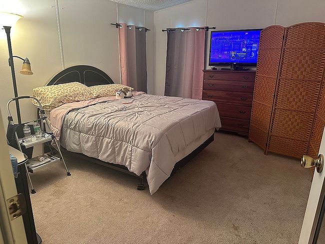 Image of 12 Granada Ln
