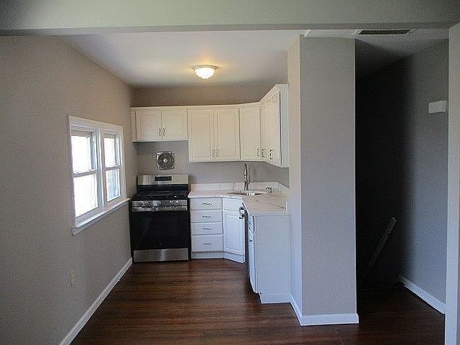 Photo of 10 Dart St, East Rockaway, NY