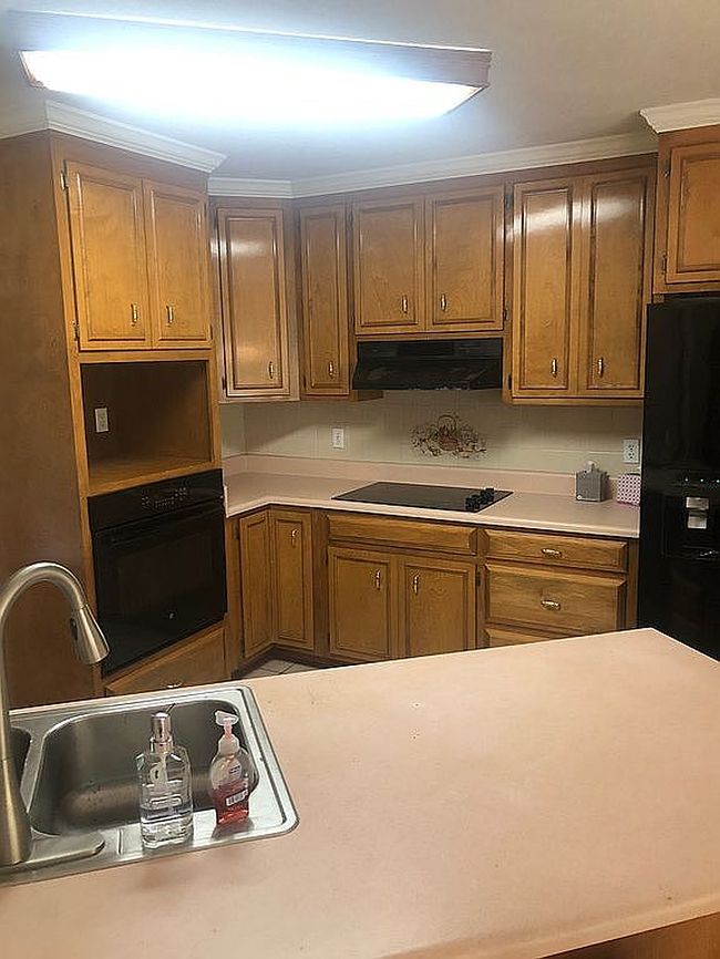 Additional photo 2 of property located at 142 Leland Ferrell Dr