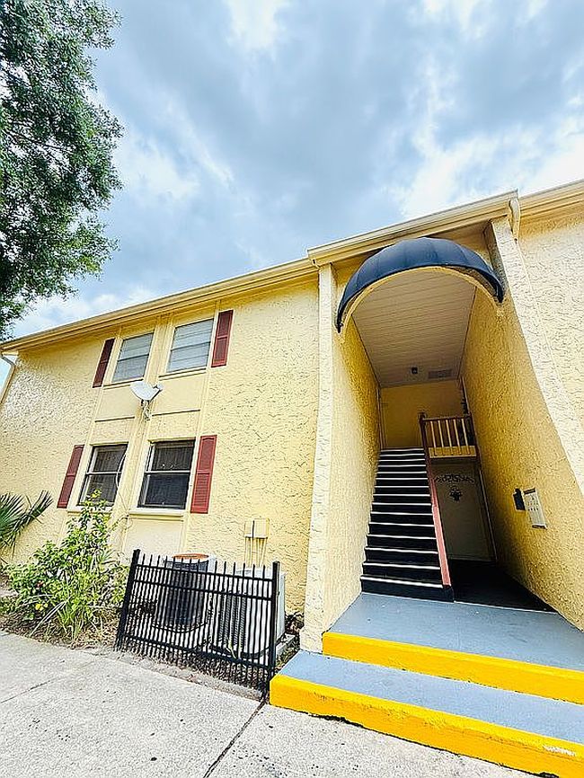 Additional photo 3 of property located at 7639 Dolonita Dr