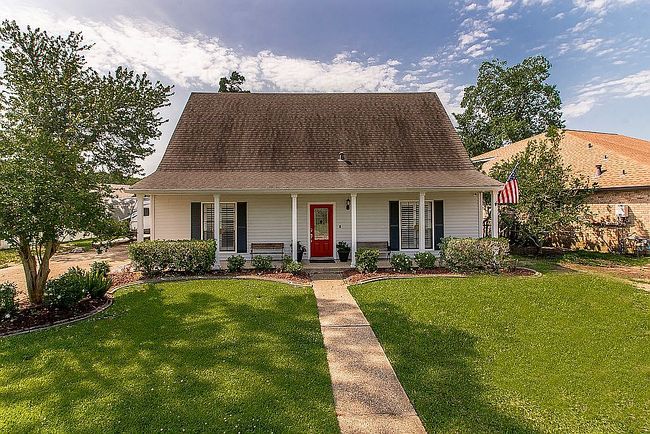 24 Myrtle Hill Dr, Destrehan, LA