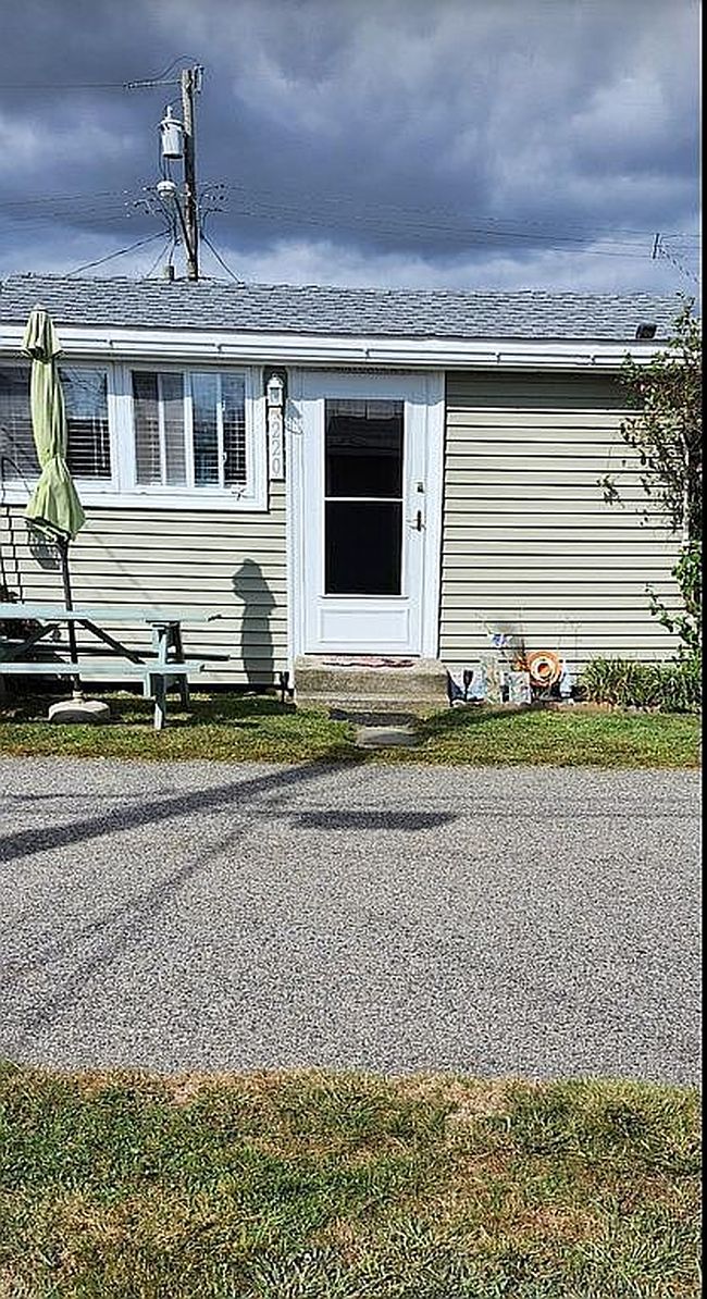 Photo of 854 Matunuck Beach Rd Unit 220