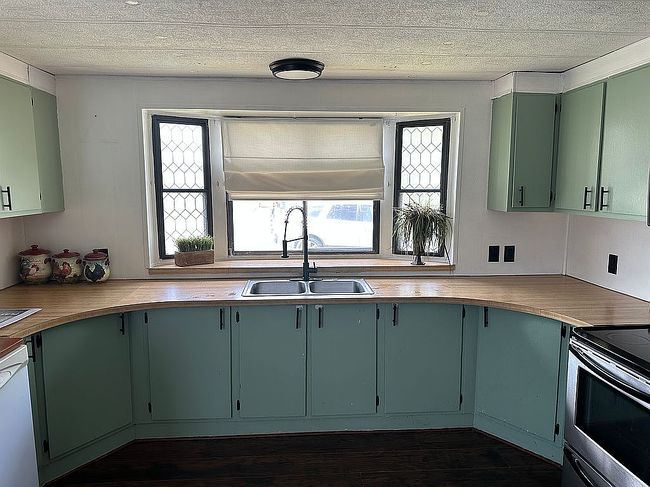 Image of 333 Se 46th St