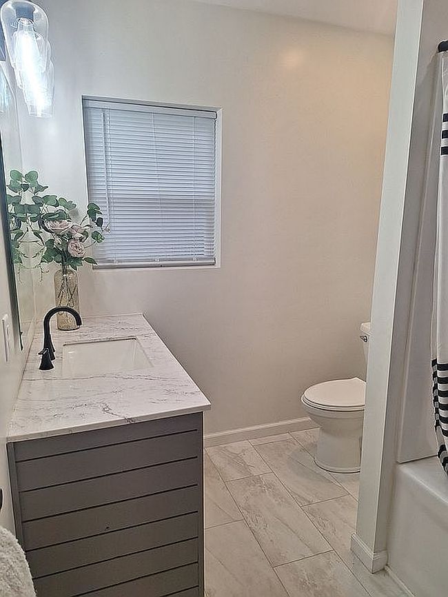 Image of 717 2nd St