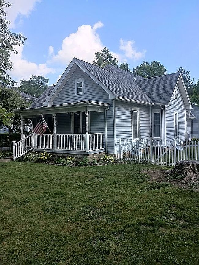 Photo of 523 E Main St, Centerville, IN