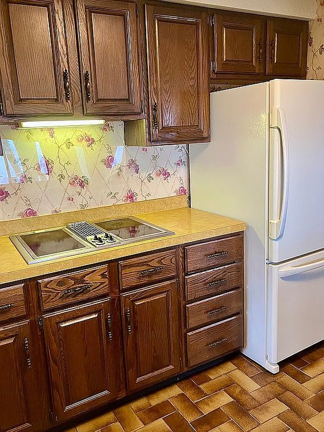 Image of 9470 Silver Strand Rd