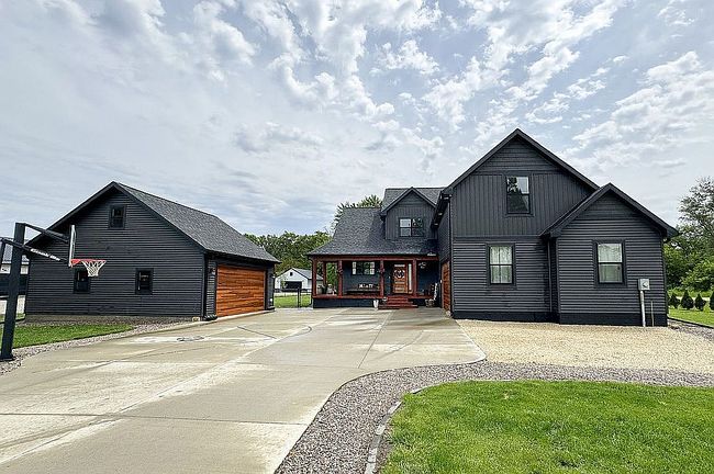 Preview of property located at 1077-8 175th St