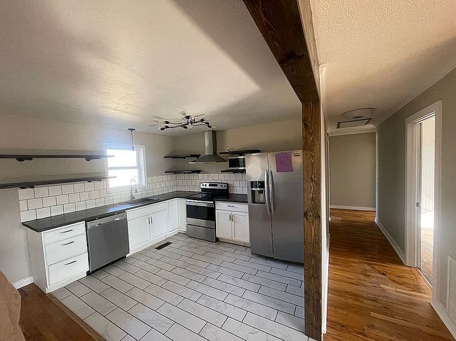 Image of 56 Narrows Dr