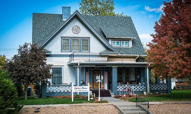 Preview of property located at 110 E Spencer St