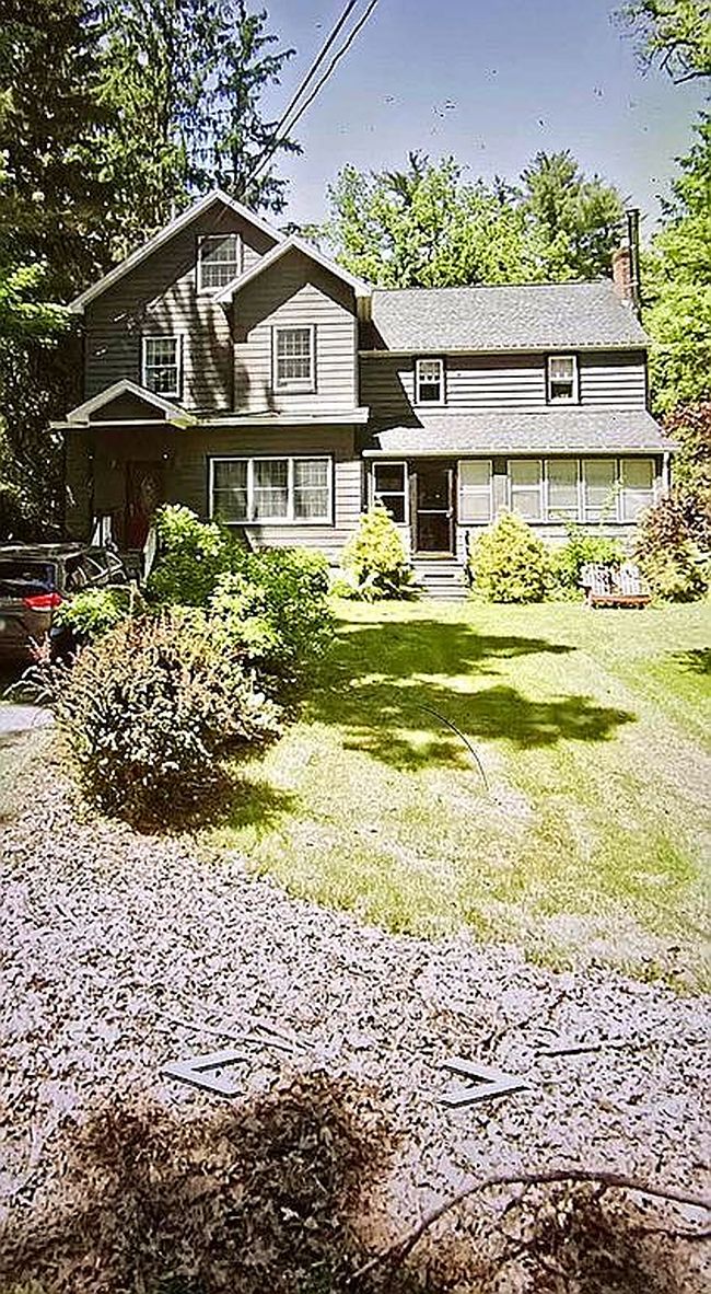 Image of 202 Roat St