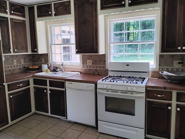 Image of 7653 Hart Rd