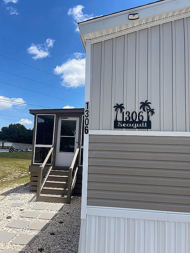 Photo of 1306 Seagull Blvd, North Myrtle Beach, SC
