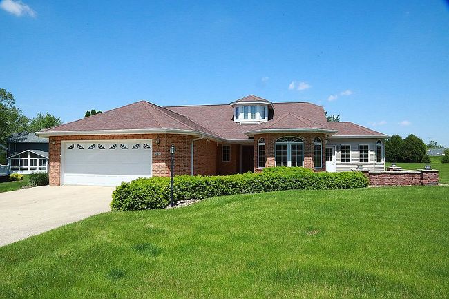 Photo of 605 Mcdowell Cir, Grinnell, IA