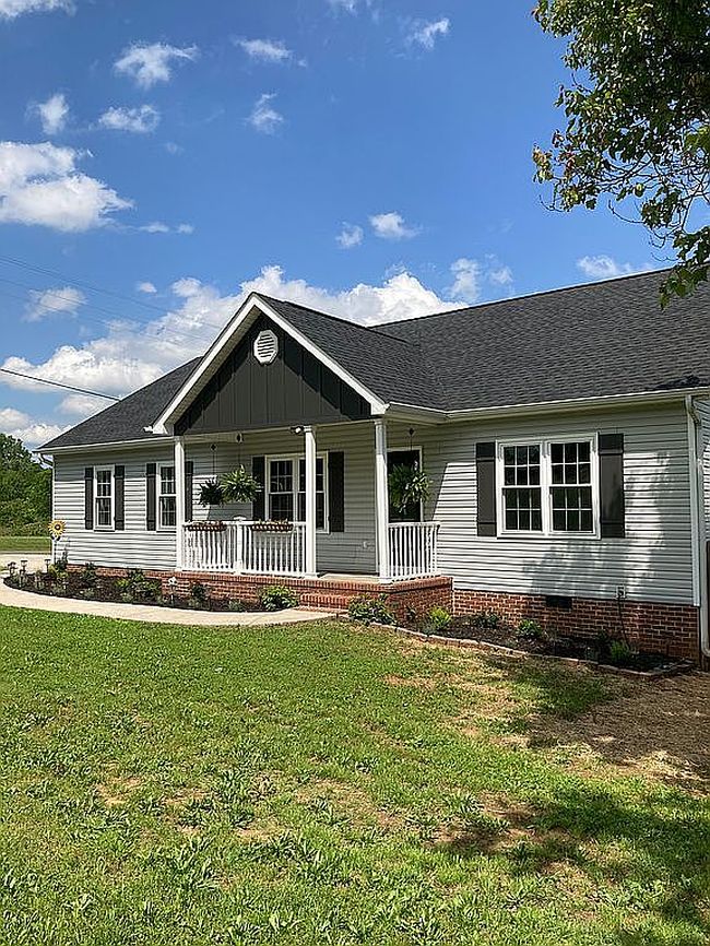 Photo of 19 Laura Ln
