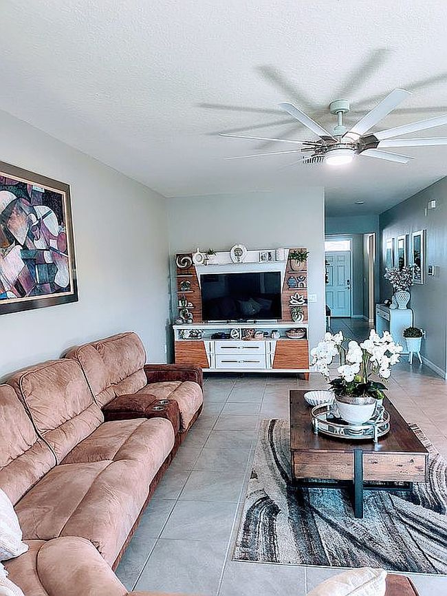 Photo of 38384 Springhead Ln, Zephyrhills, FL
