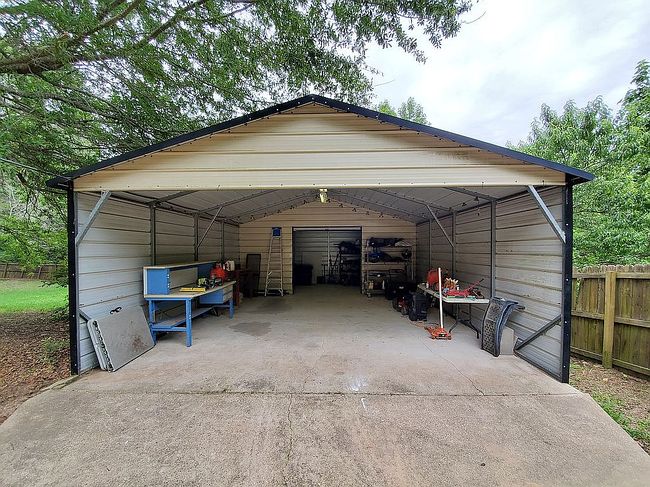 Photo of 1251 E Beverly Dr, Overton, TX